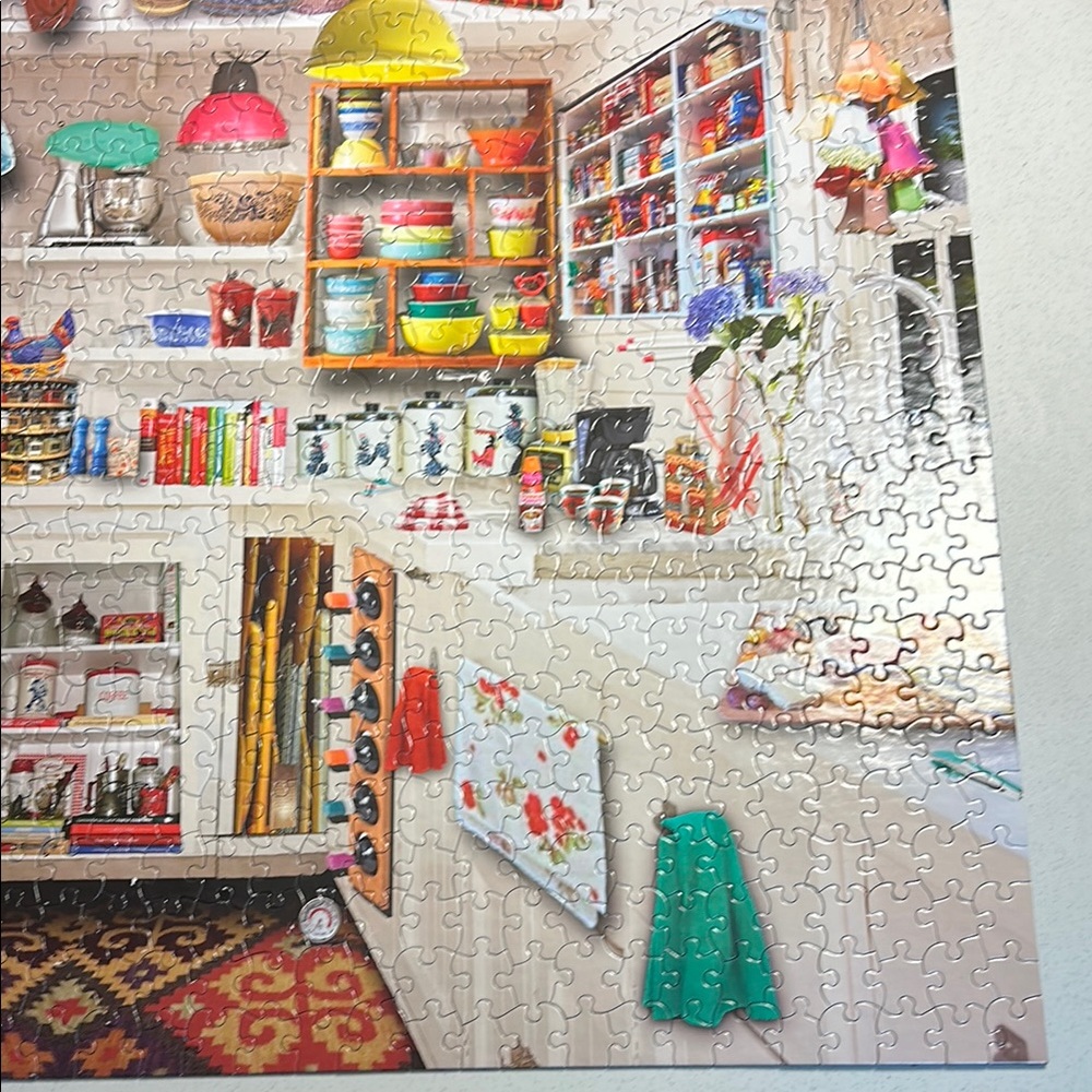White Mountain 1,000 piece seek and find puzzle 24”x36” - Picture 8 of 12